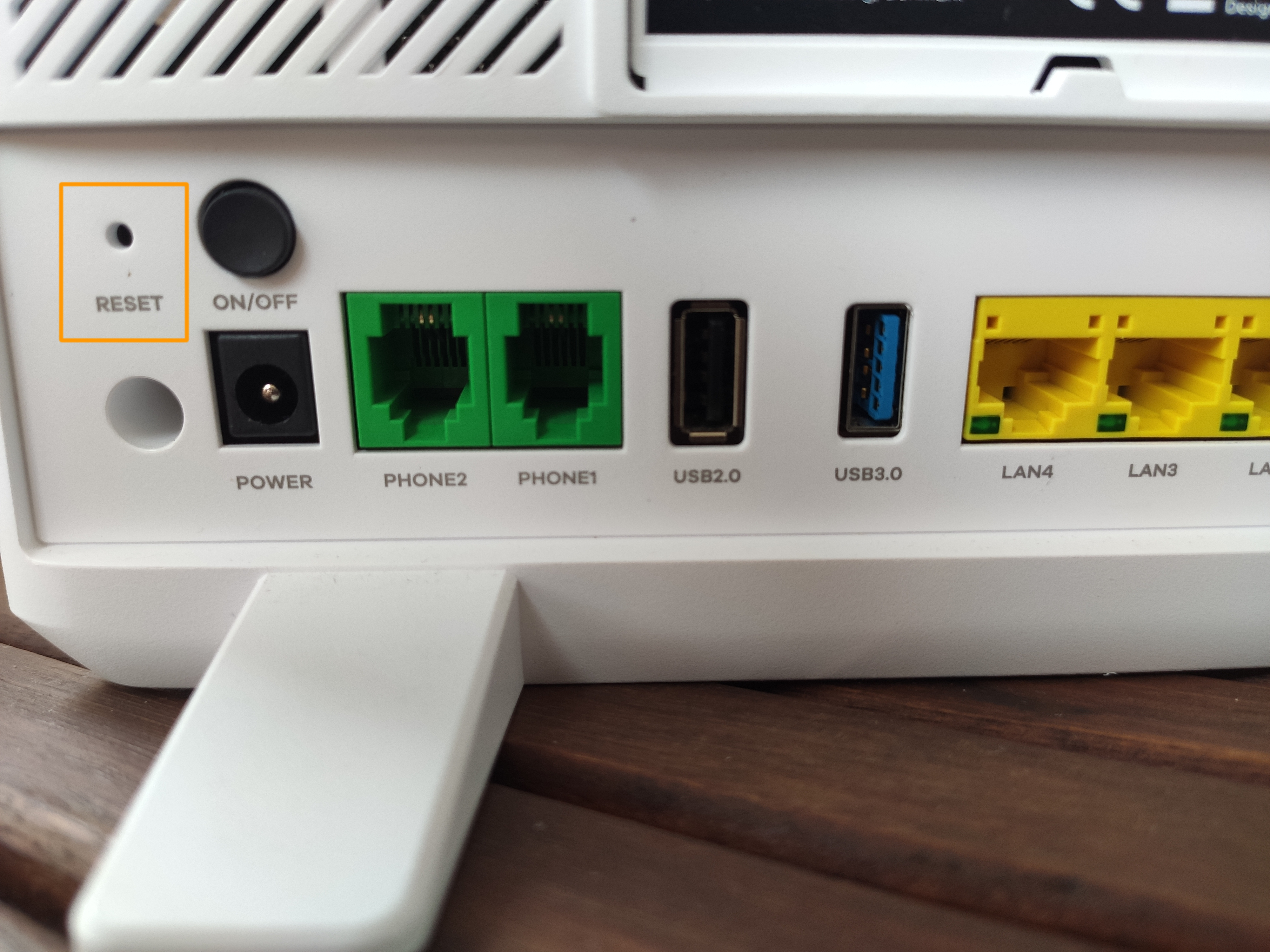 Bouton de réinitialisation